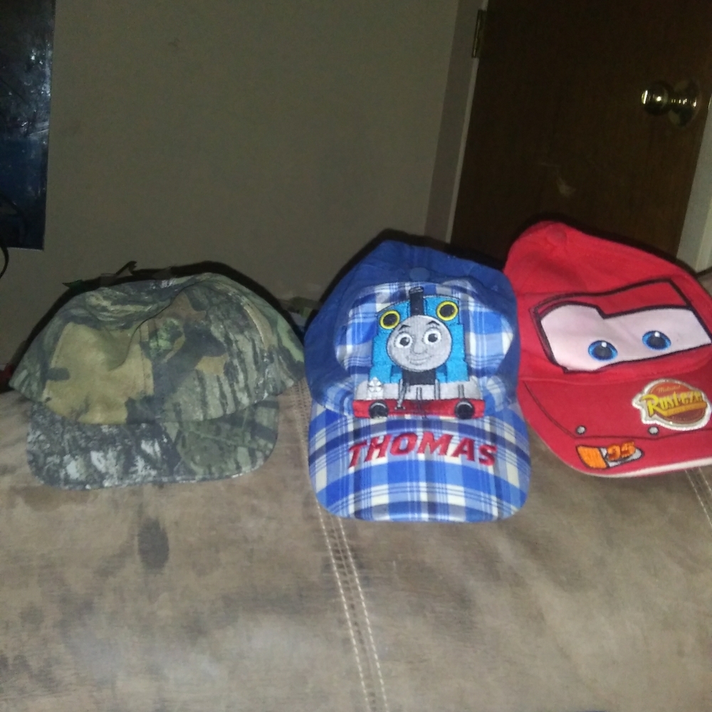 3 toddler caps